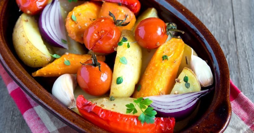 Как вкусно запечь овощи: хитрости поваров