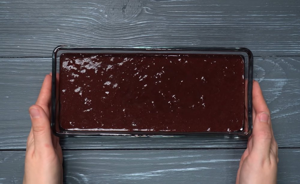 тесто в форме