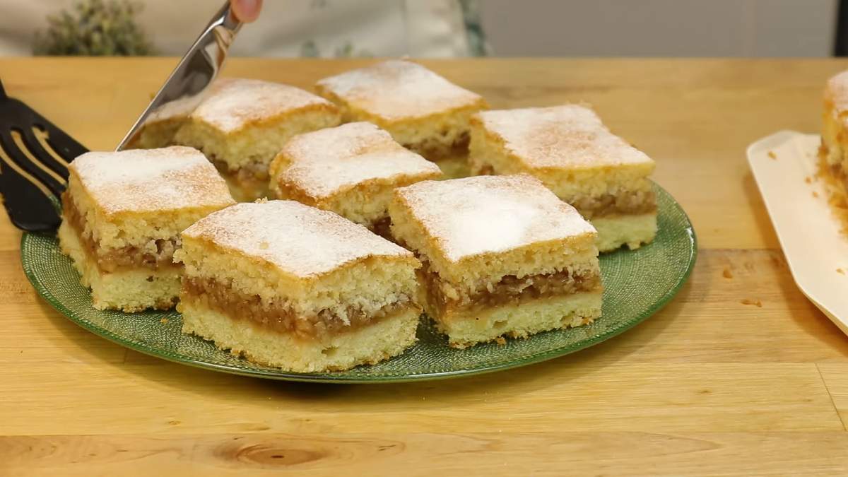 яблочное пирожное