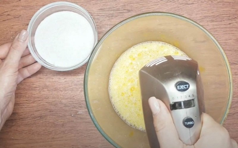 взбивание яиц