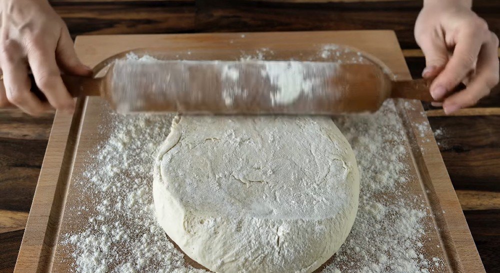 чесночная лепешка с зеленью