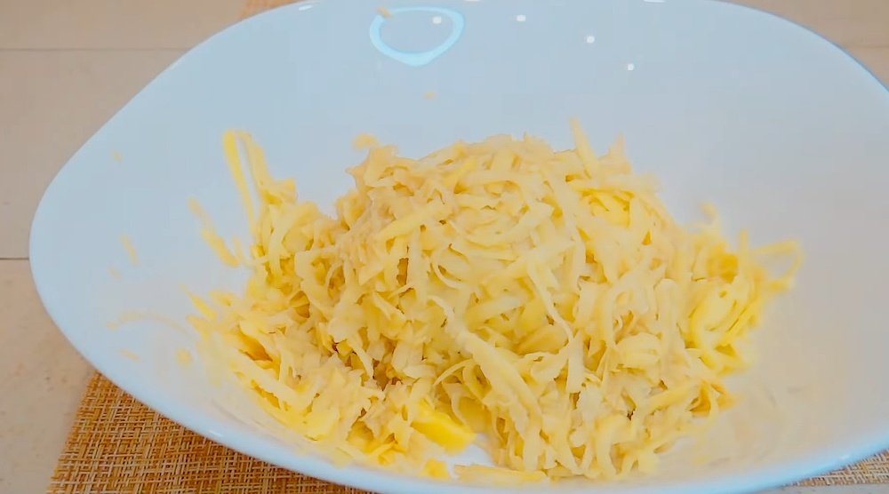 драники с сырной начинкой