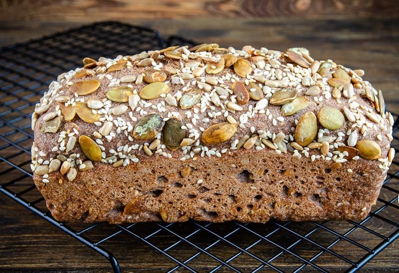 гречневый хлеб с семенами