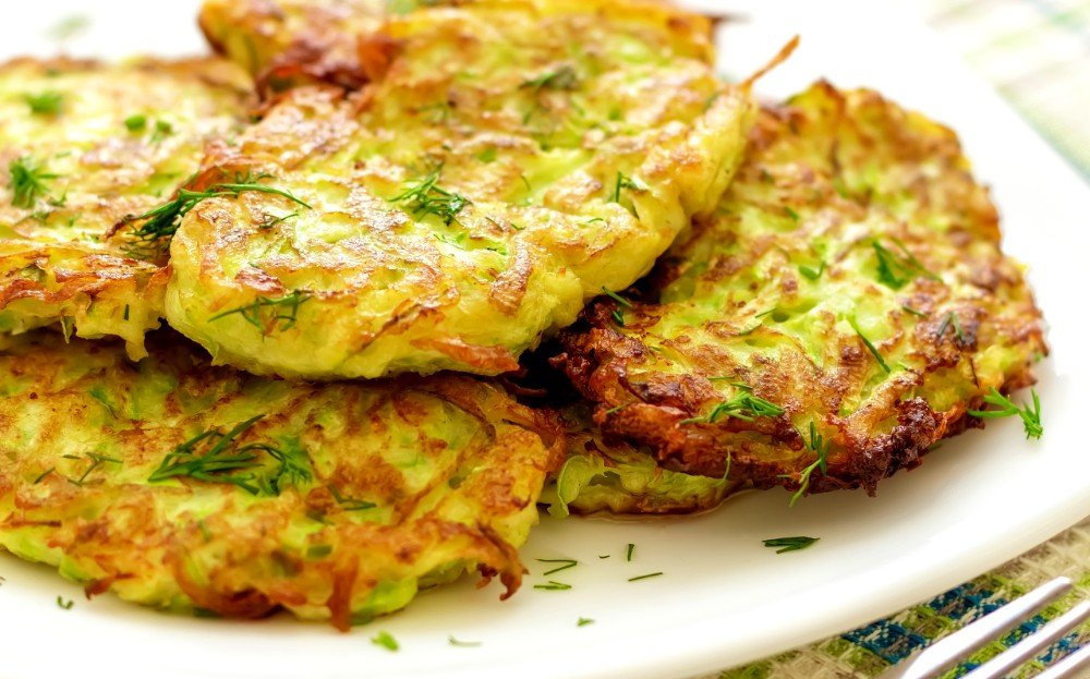 кабачковые оладьи с зеленью
