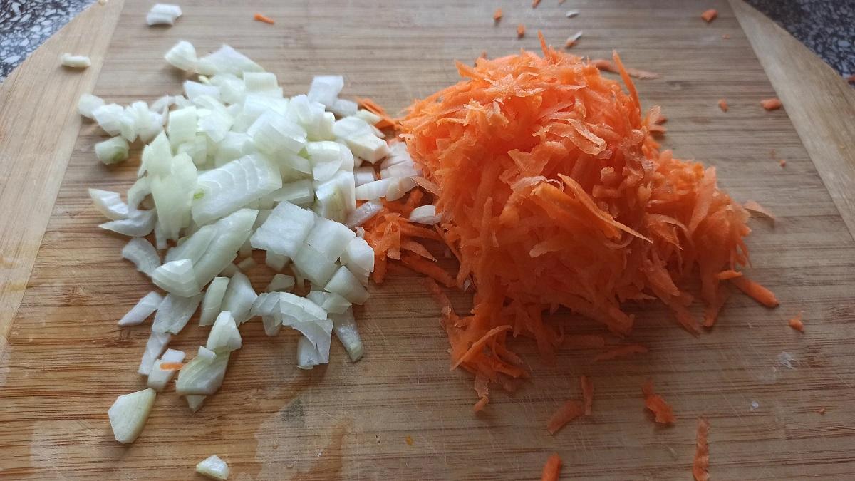 лук и морковь