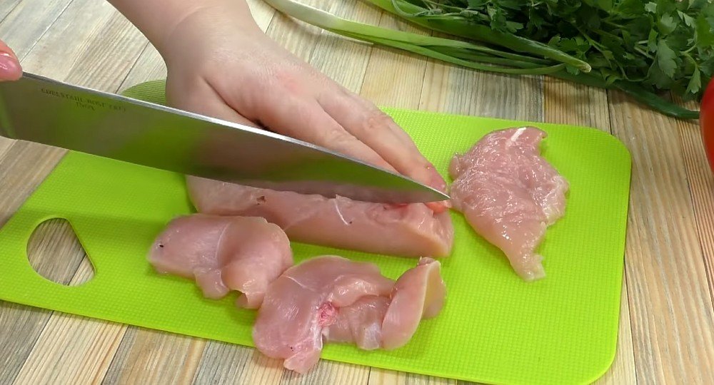 Капустная запеканка с курицей