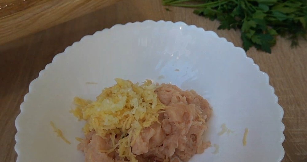 куриный фарш с чесноком