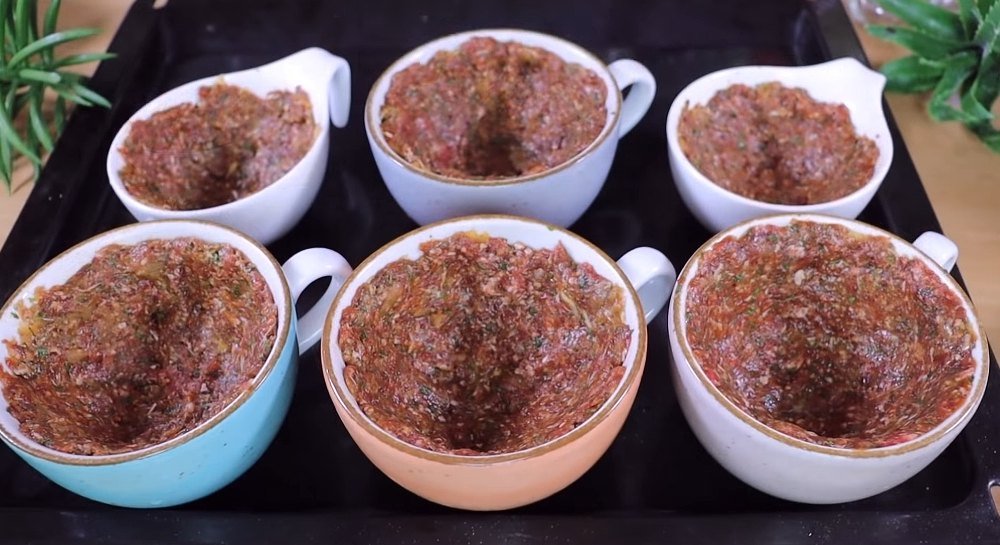 картофель с фаршем в чашках рецепт