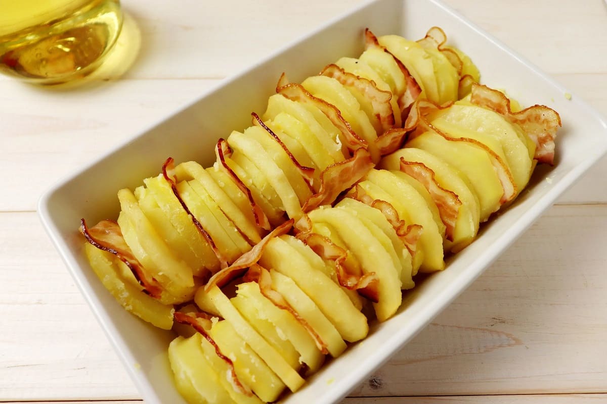 картофель с яблоками в духовке