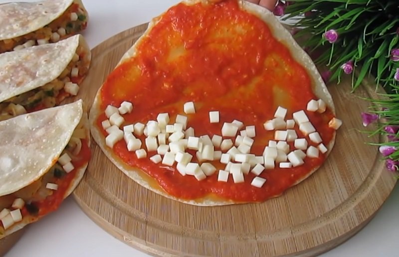 выкладывание начинки