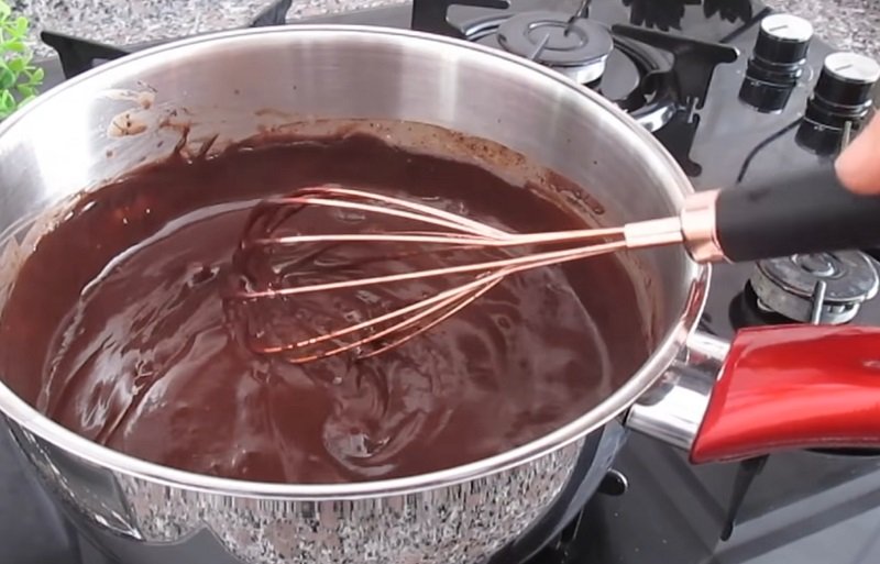 приготовление шоколадного слоя