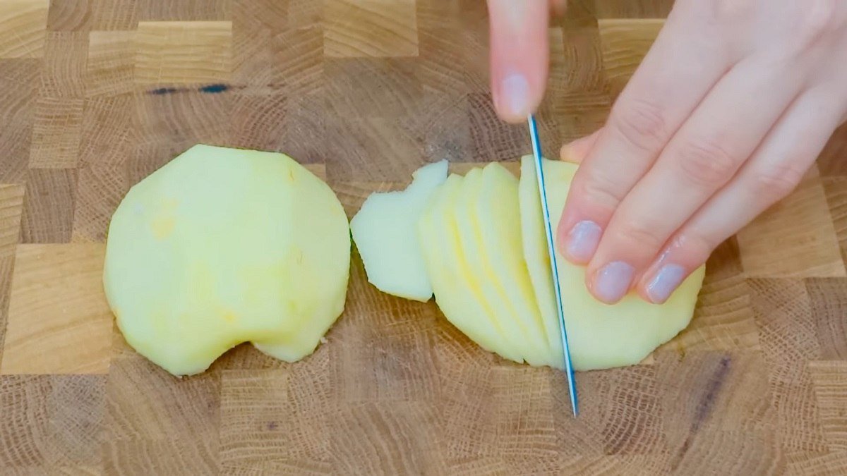 нарезание яблок