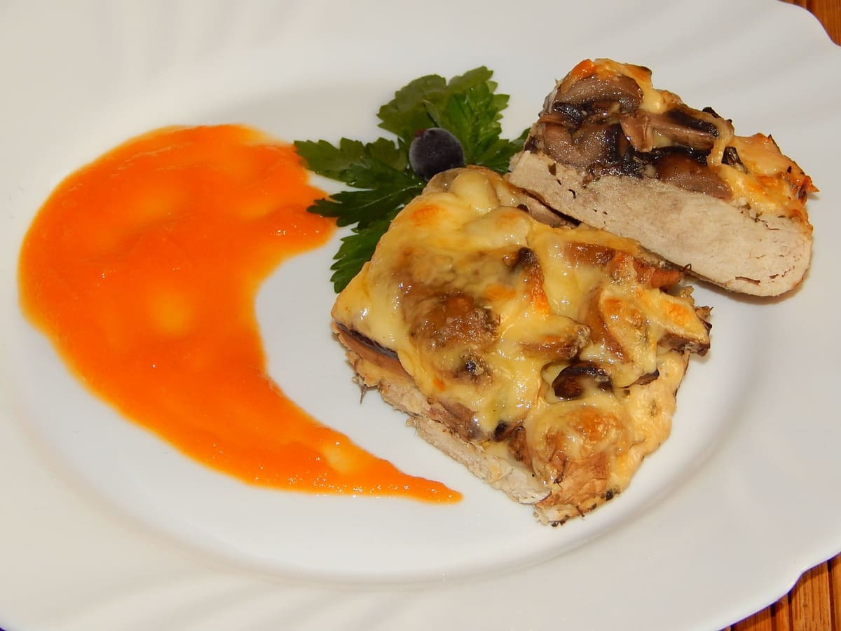 куриное филе с сыром подача