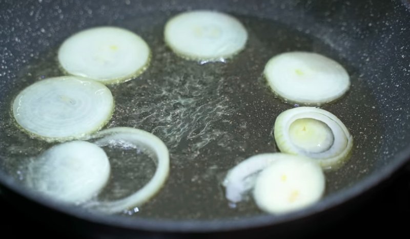 обжаренный лук