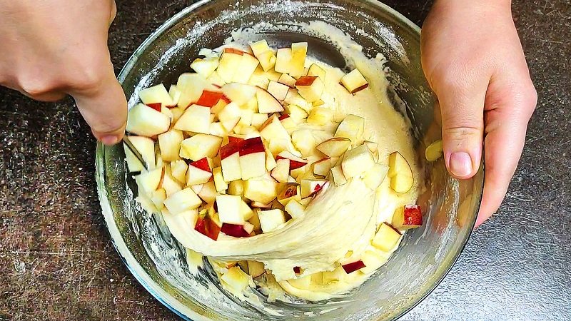 готовая шарлотка