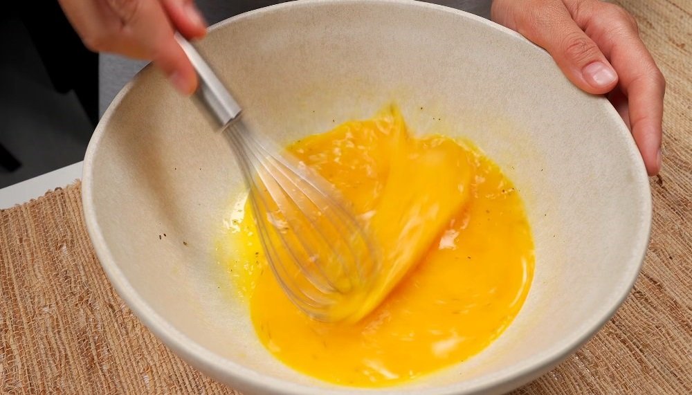 яйца с солью