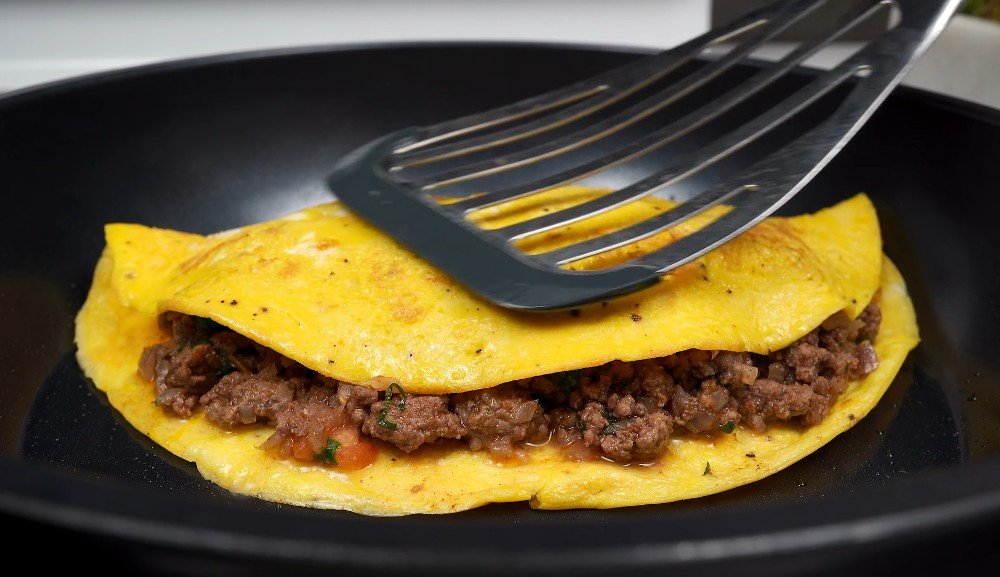 омлет с фаршем