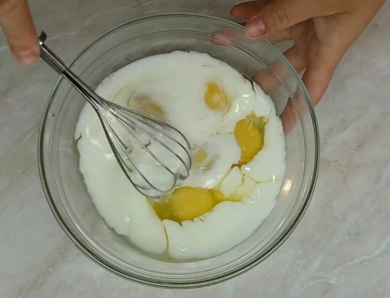 яйца с молоком