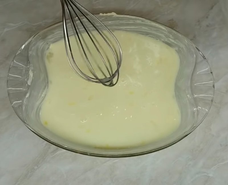 яичная масса в форме