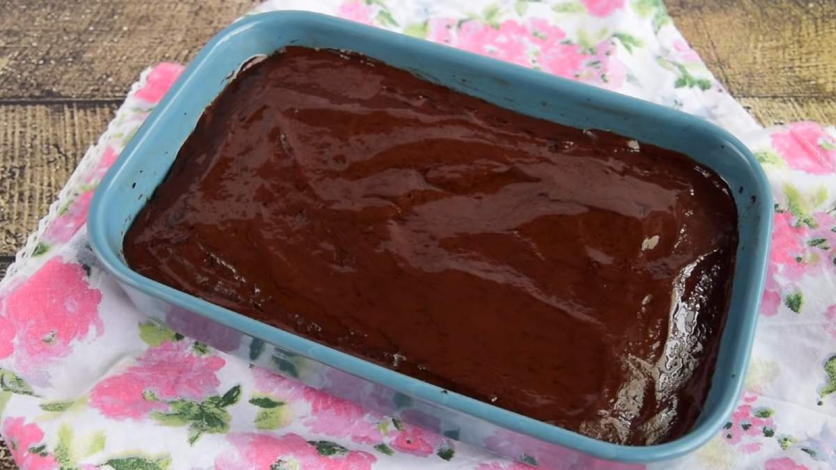 шоколадный пирог