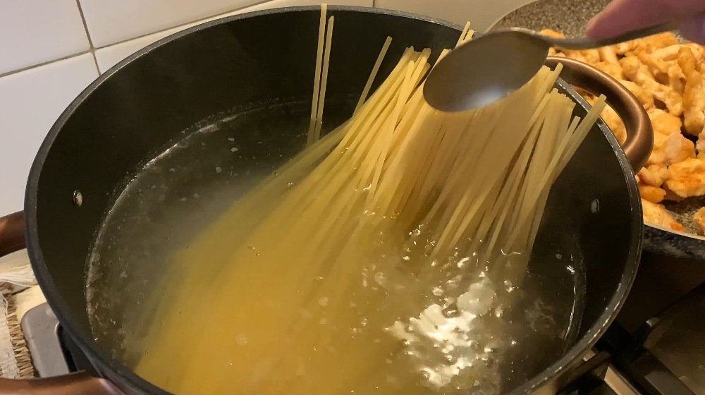 паста с курицей
