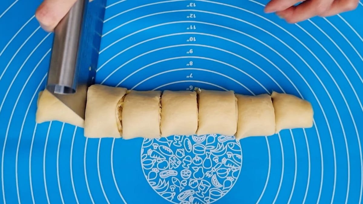 нарезание теста