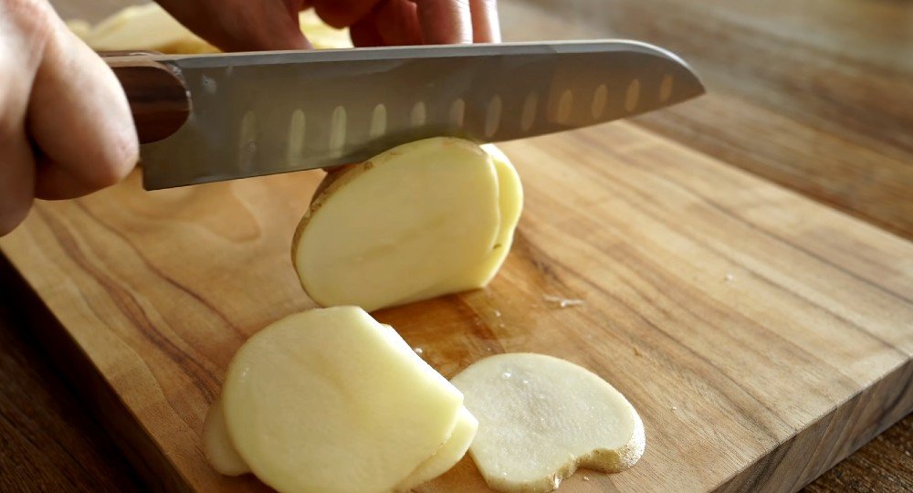 пирог из картофеля на сковороде