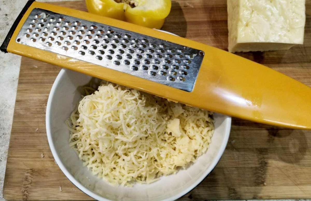 пирог с луком и плавленым сырком рецепт