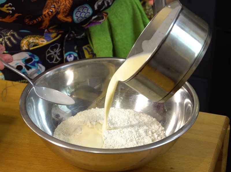 пирожки без дрожжей на сковороде