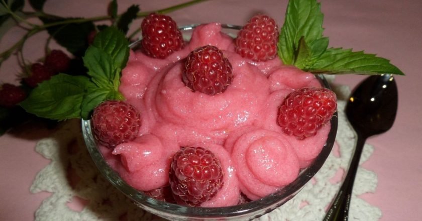 «Розовые облака»: десерт из детства