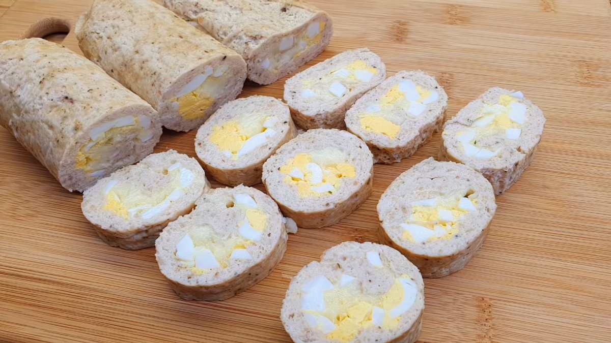 Рулеты из фарша с яйцом на сковороде - Со Вкусом