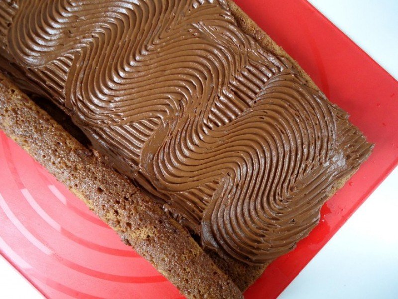 шоколадный рулет с шоколадным кремом