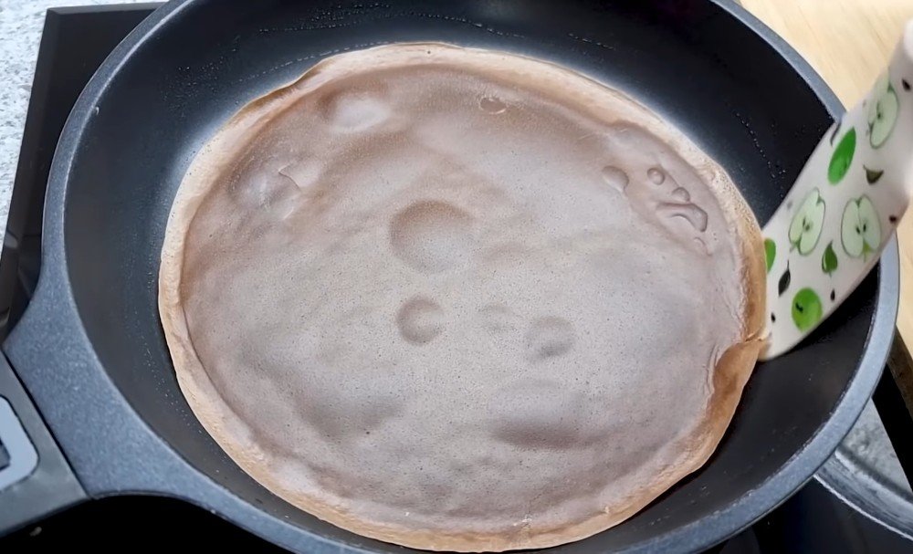 торт из блинов с фруктами