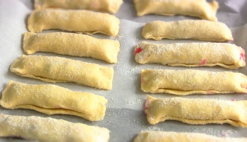 рубочки с вишней