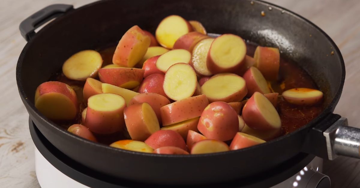 картошка на сковороде