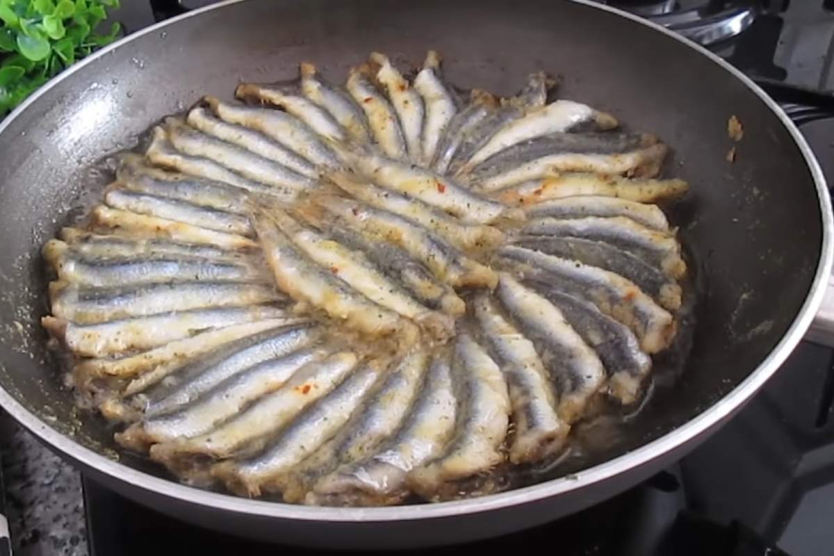 жарить мелкую рыбу