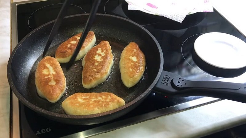 подача пирожков