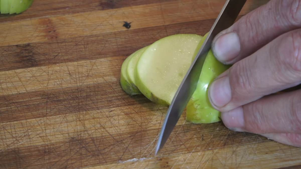 Жареный карась без костей: суперрецепт от рыбака - Со Вкусом