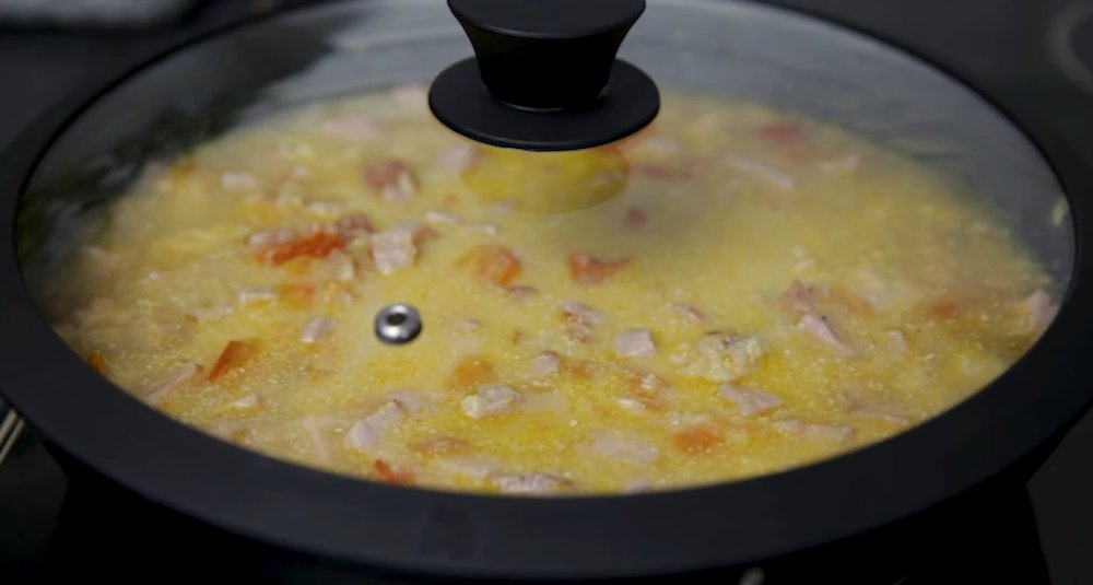 жареный рис с томатами