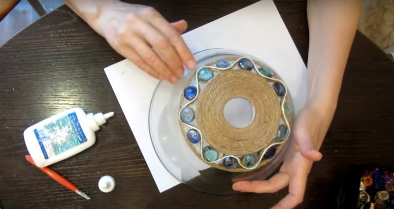 как приклеить джут