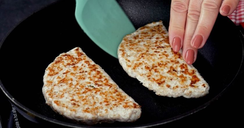 жареные мясные чебуреки