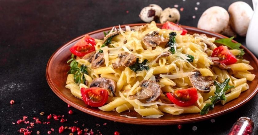 паста с руколой и грибами