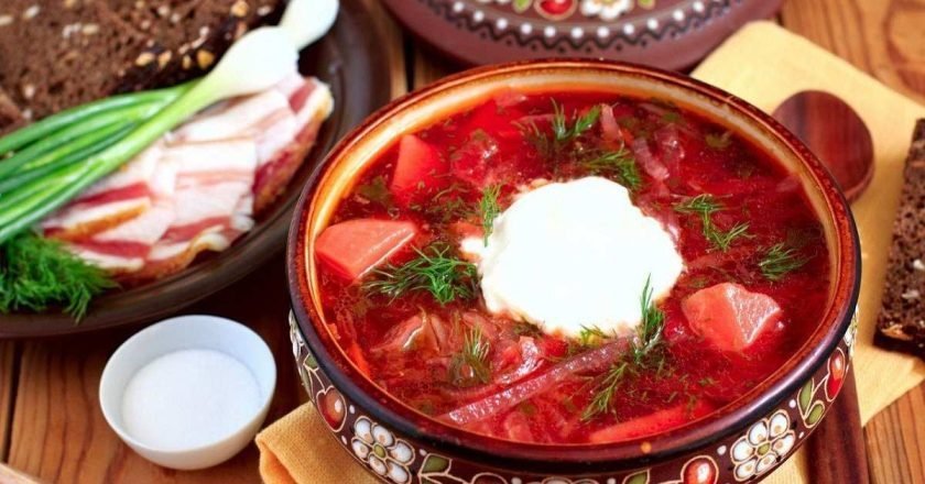 борщ с салом