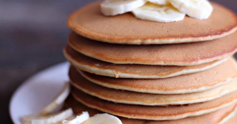 банановые панкейки