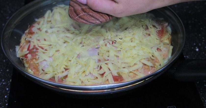 пицца на сковороде