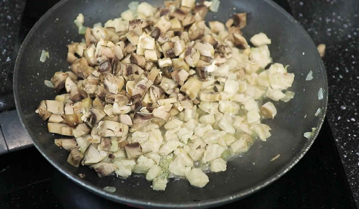 лук филе и грибы