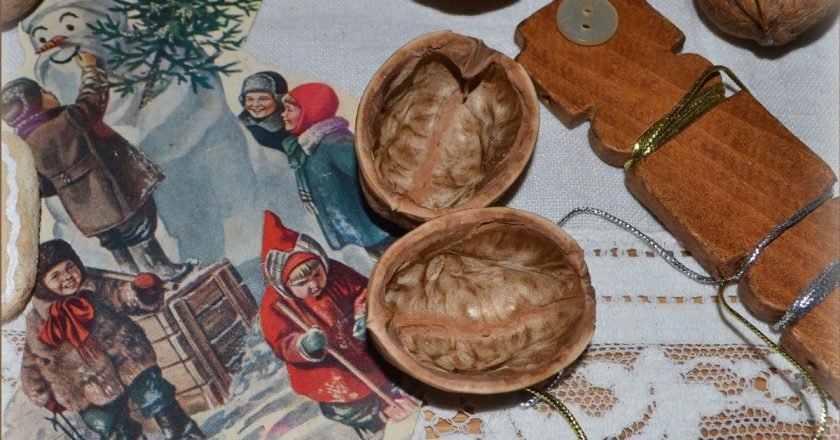 Что сделать из ореховой скорлупы