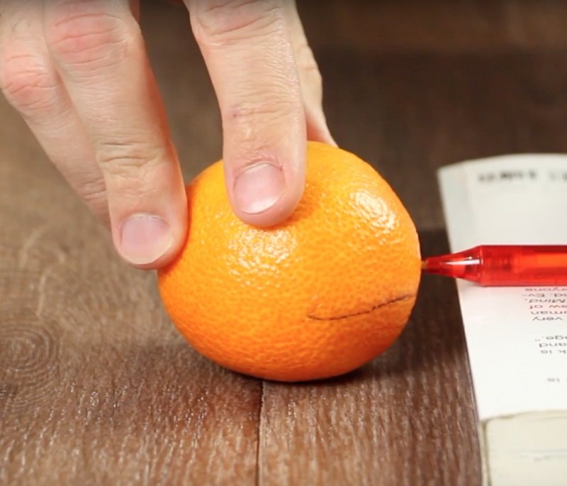 свеча из мандарина