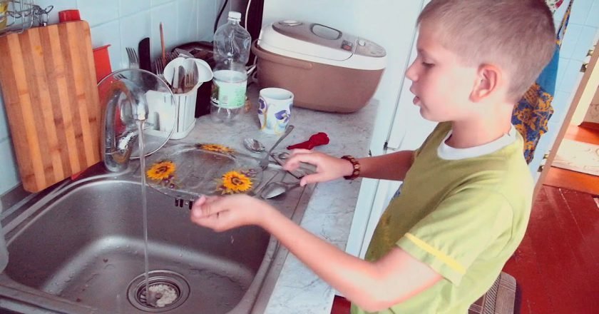 Дети-помощники как воспитать ребенка помощника