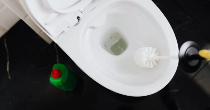 унитаз и уксус